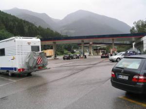 IMG_2568_thumb.jpg 11.3K