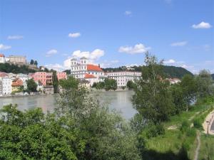 IMG_7990_thumb.jpg 14.1K